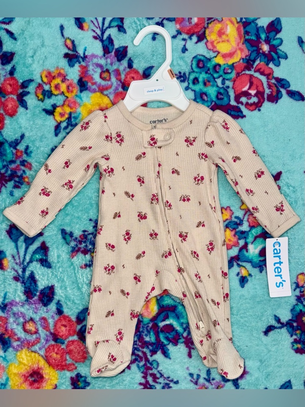 PREEMIE 💜 Carter’s Baby Girl 2 Way Zipper Sleep & Play onesie.
